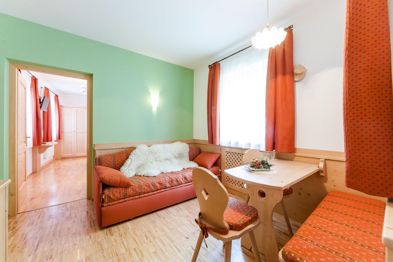 Berggasthof Locanda Alpina Dorfner 몬타냐 외부 사진